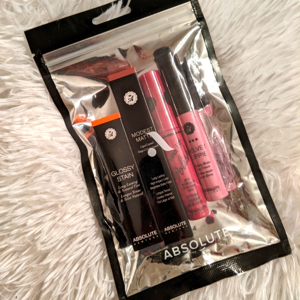 4 pack of lipstick. Absolute New York. Beautiful colors.